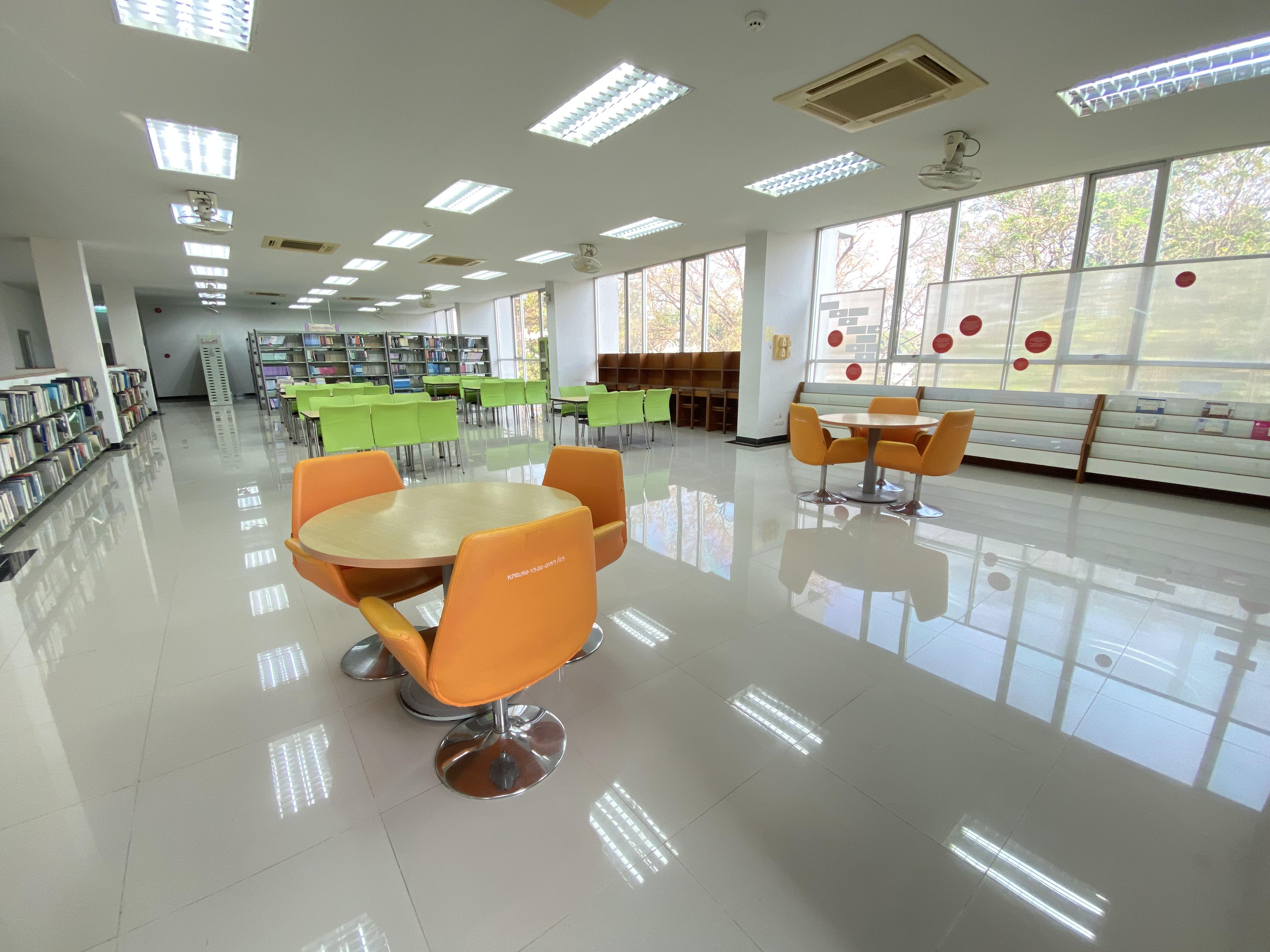 2. สำนักวิทยบริการและเทคโนโลยีสารสนเทศ ชั้น 3